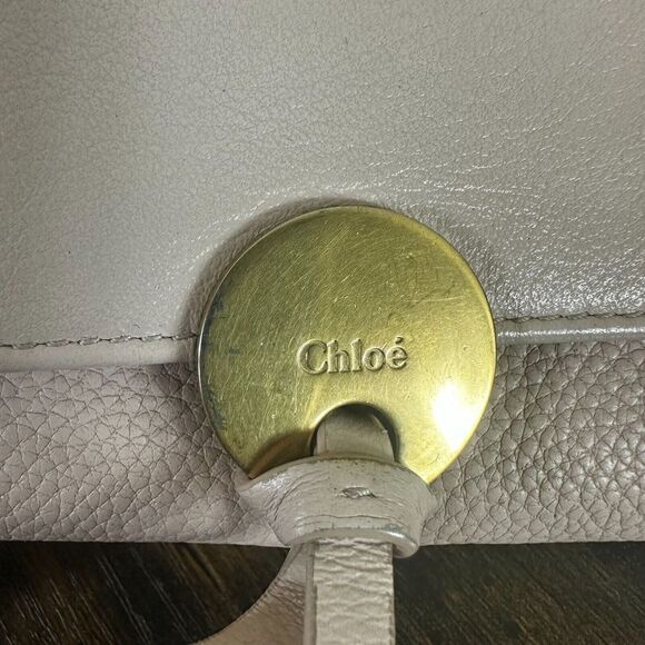 Chloe Indy Long Wallet With‎ Flap - Picture 3 of 16